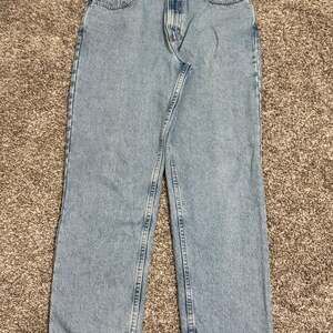 Vintage 90s Tommy Hilfiger Tommy Jeans Light Wash Straight Leg Denim Jeans 33x30